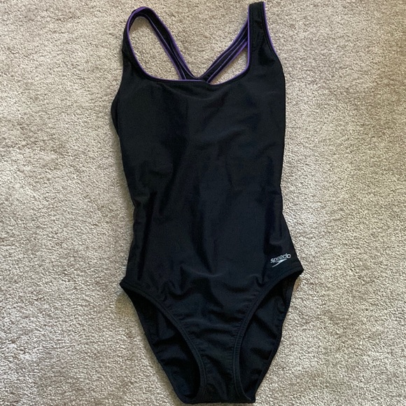 Speedo racer back black one piece swimsuit - Picture 1 of 2